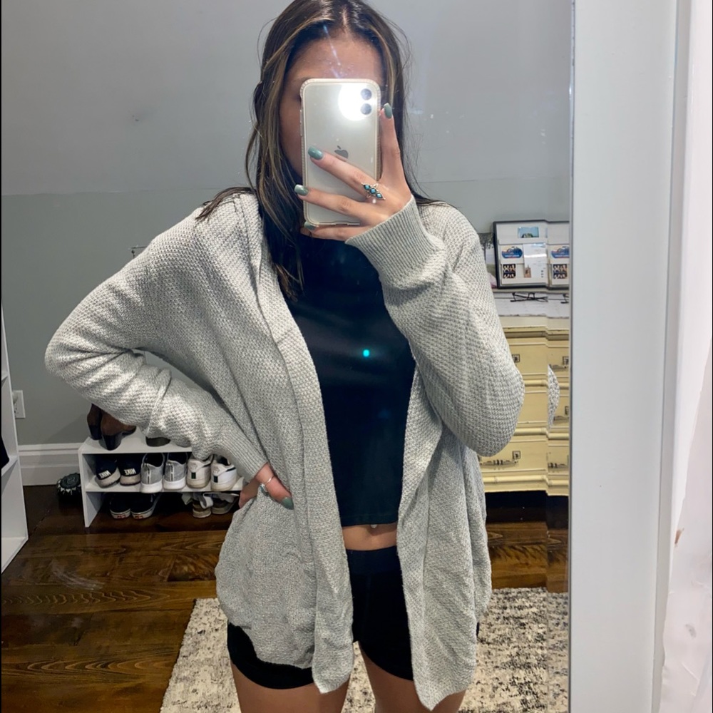 Cardigan sweater